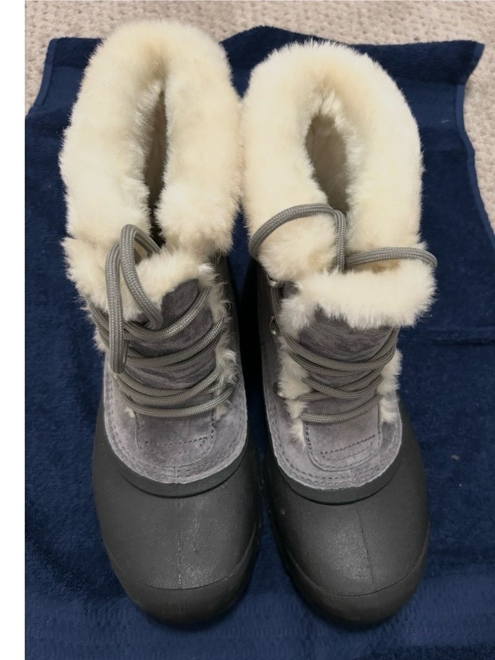 New Gray Sorel Boots with Cream Faux Fur Trim.  Size 7.5, paid $160 at Bass Pro